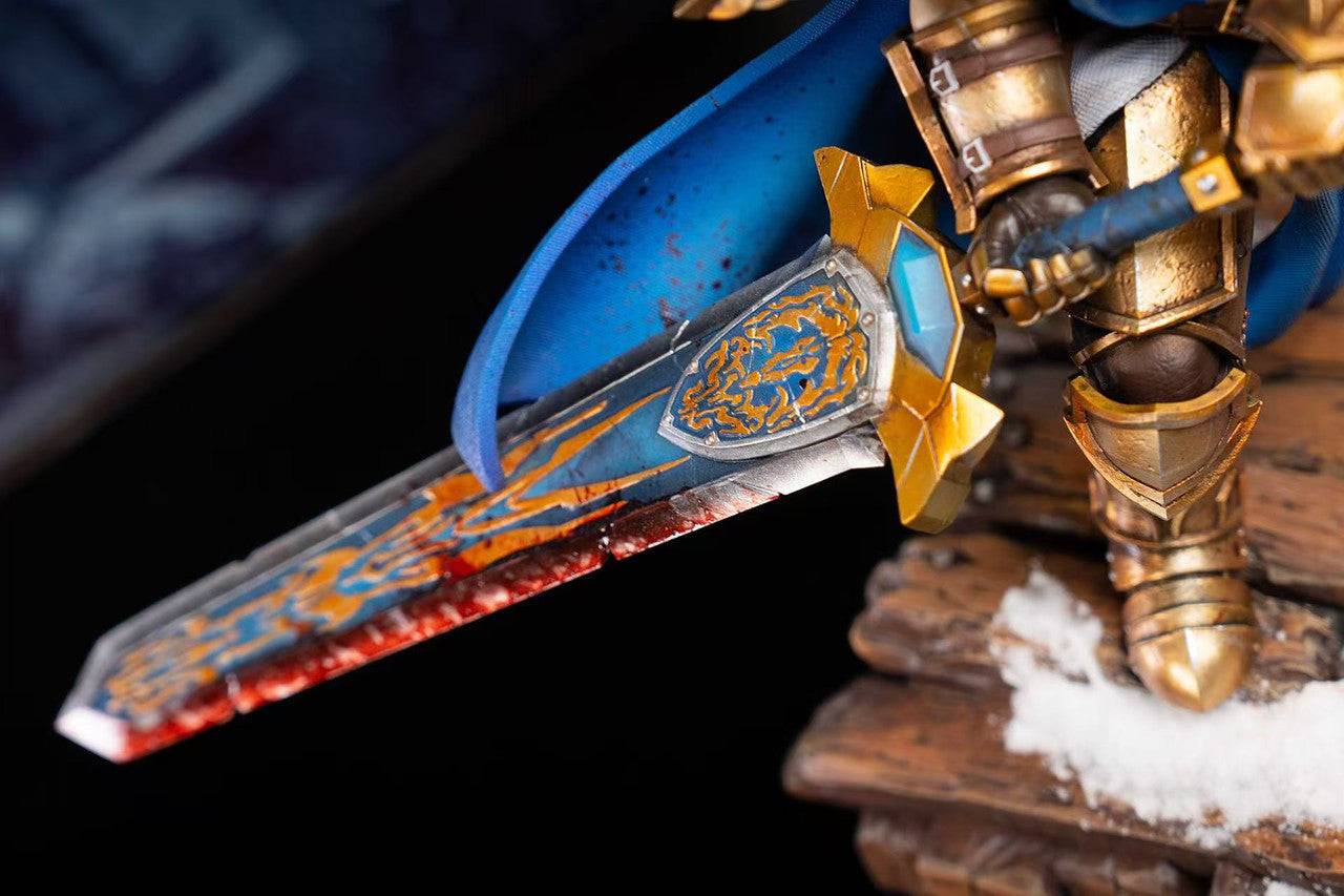 Warcraft - Human Field Marshall vs. Tauren Warlord | 1:8 Resin Statue | by Laughing Skull Studio