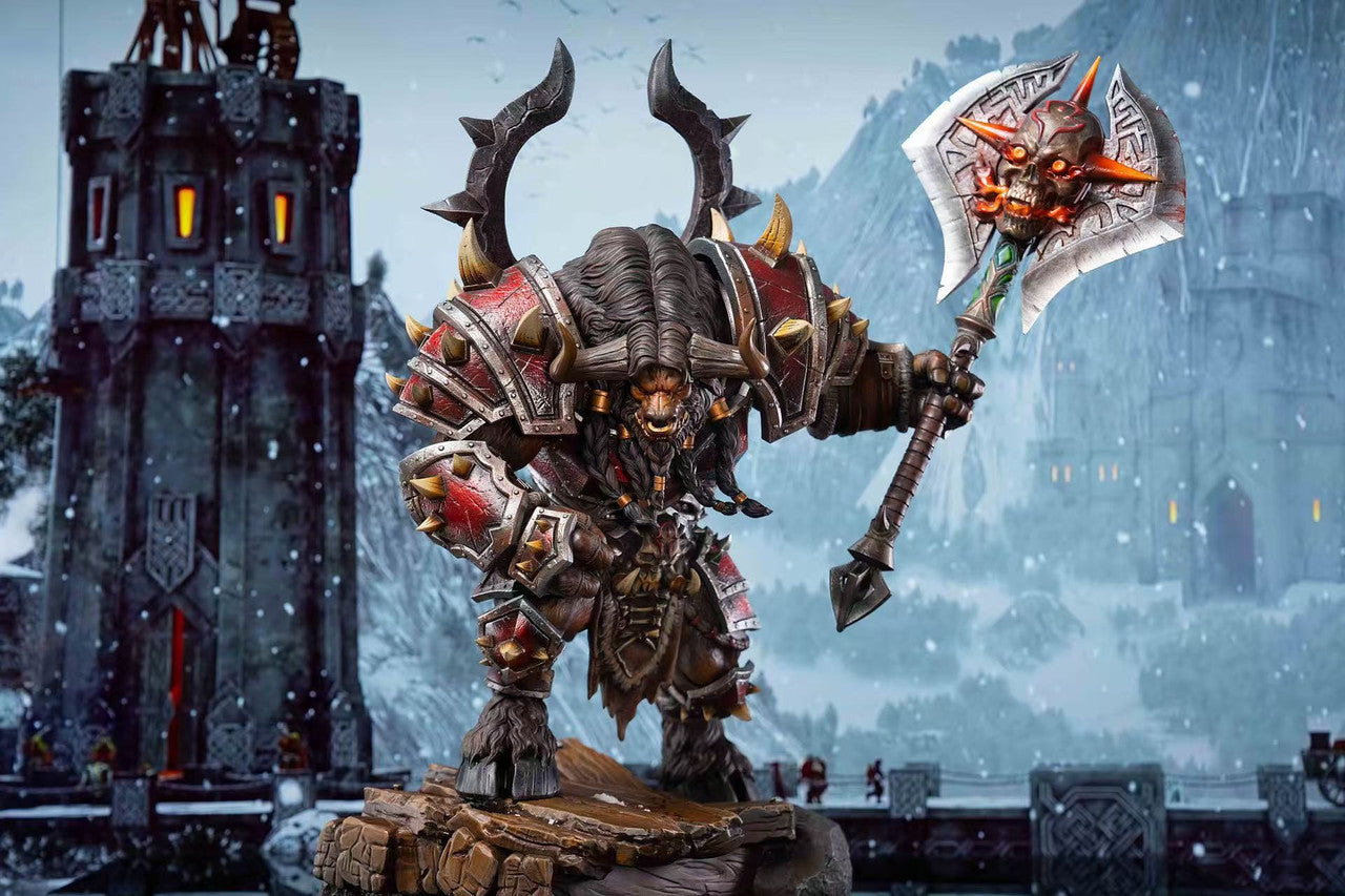 Warcraft - Human Field Marshall vs. Tauren Warlord | 1:8 Resin Statue | by Laughing Skull Studio