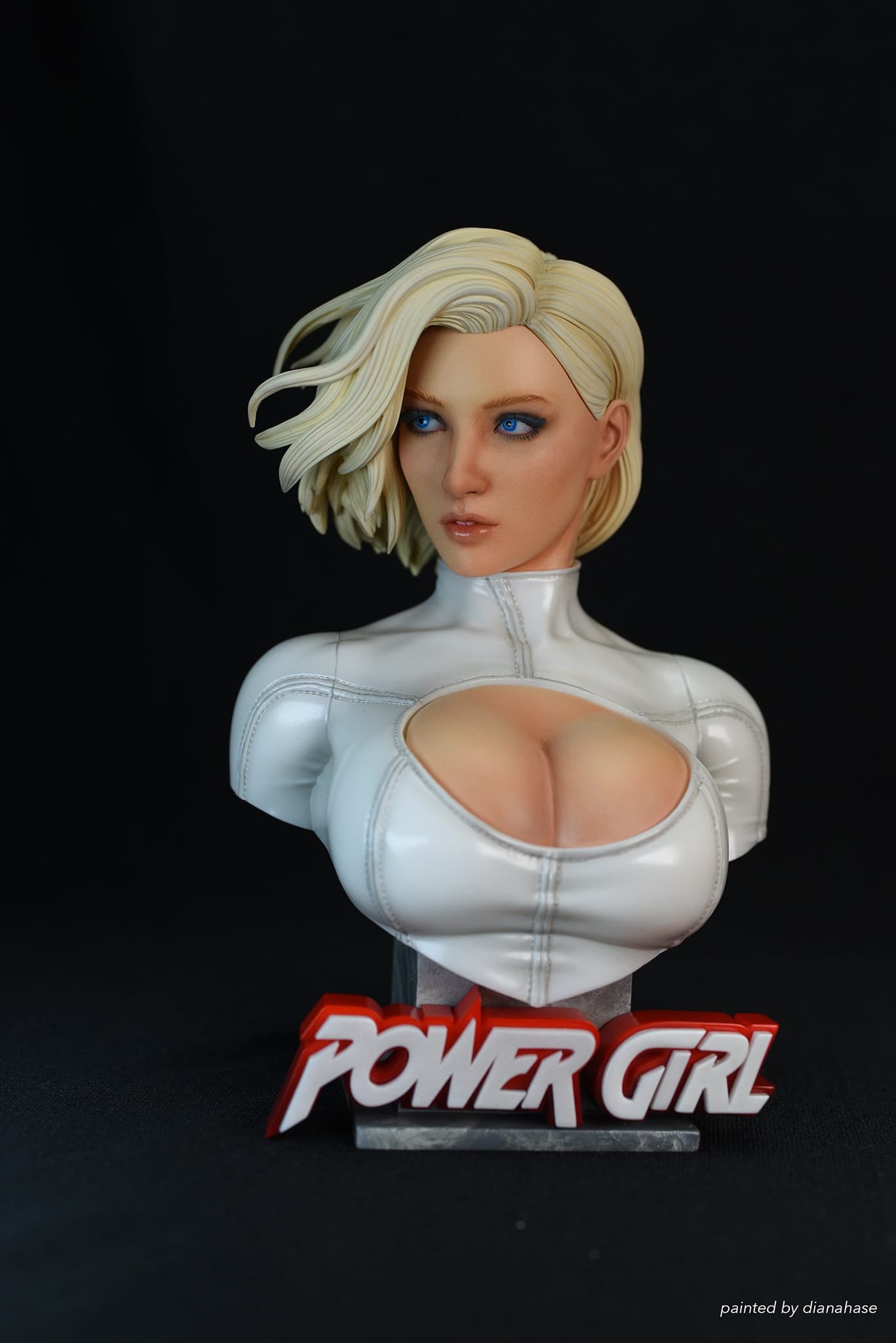 DC Comics - Power Girl | 1:4 Resin Statue | von Dazzling Designs Studio