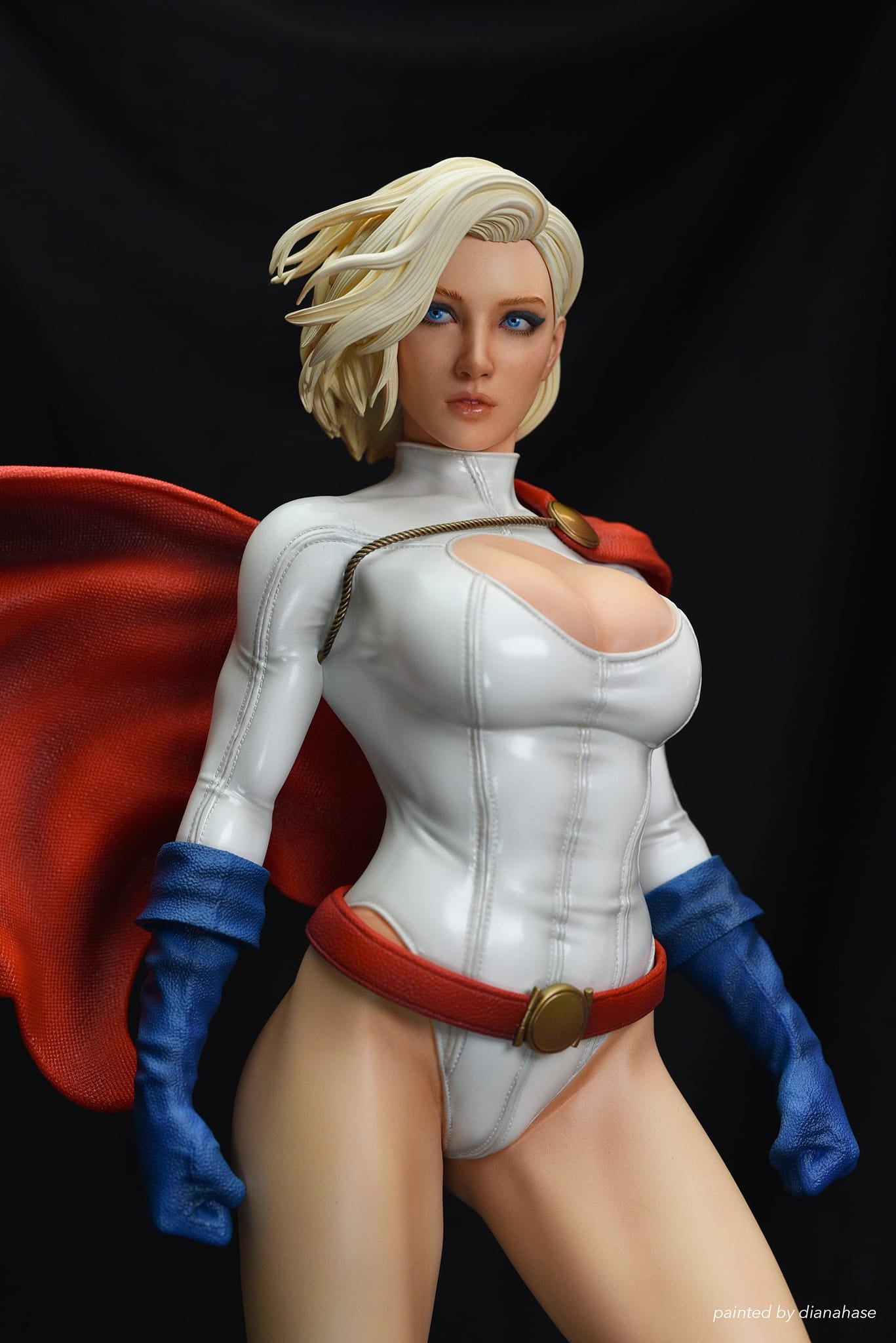 DC Comics - Power Girl | 1:4 Resin Statue | von Dazzling Designs Studio