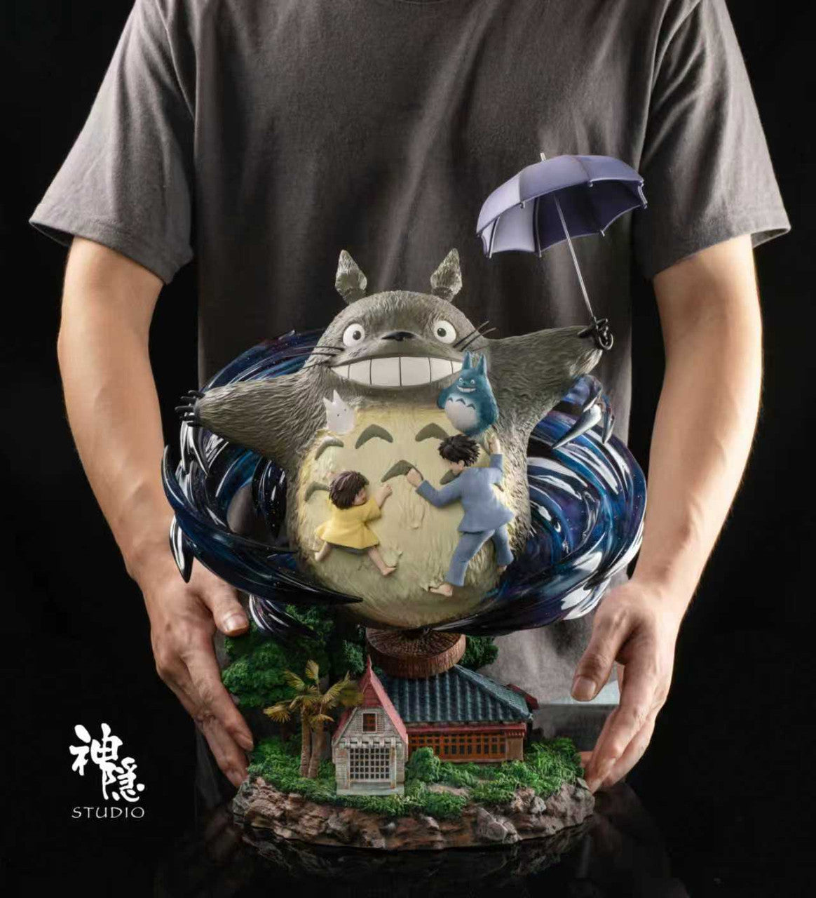 My Neighbor Totoro - Totoro Night Tour | 1:6 Resin Statue | by ShenYin Studio