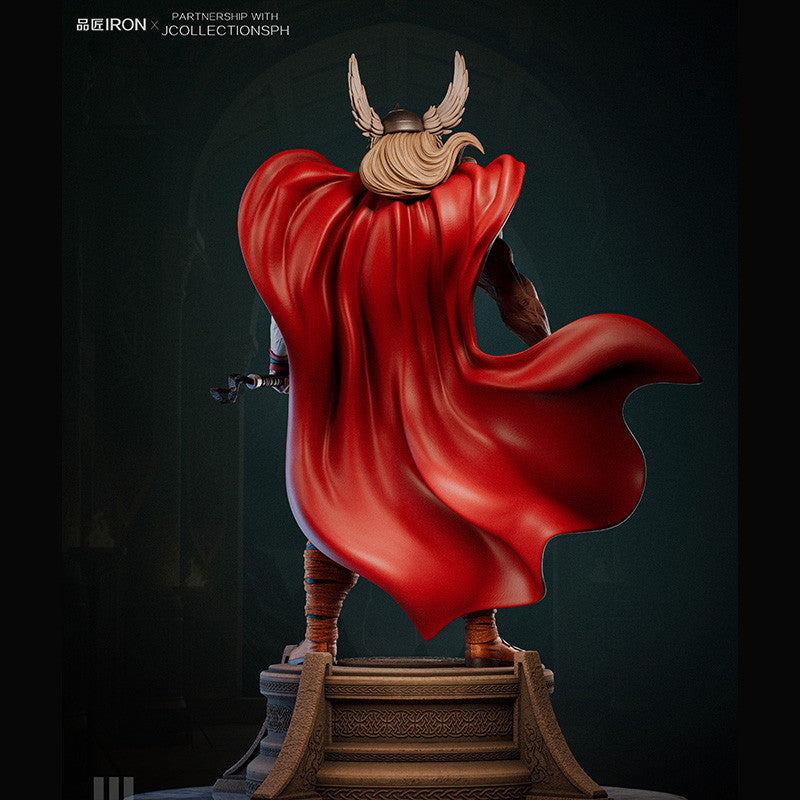 Marvel Comics - Thor Odinson | 1:3 Resin Statue | by Iron Studio