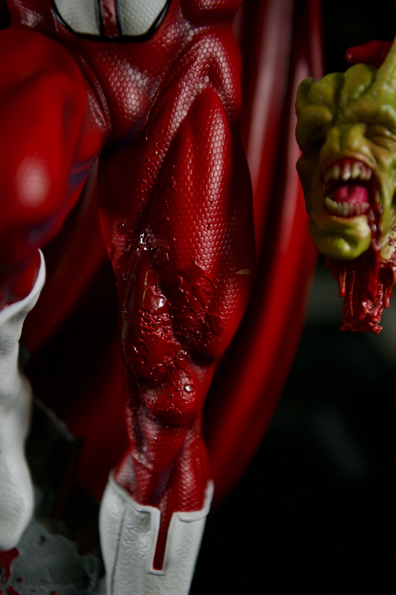 Invincible - Omni Man | 1:4 Resin Statue | von Imaginary Koncepts