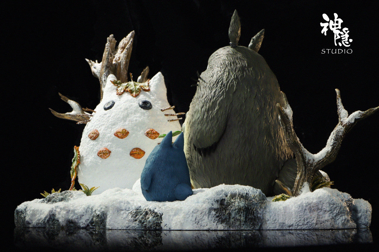 My Neighbor Totoro - Totoro play in the snowfield | 1:6 Resin Statue | by ShenYin Studio
