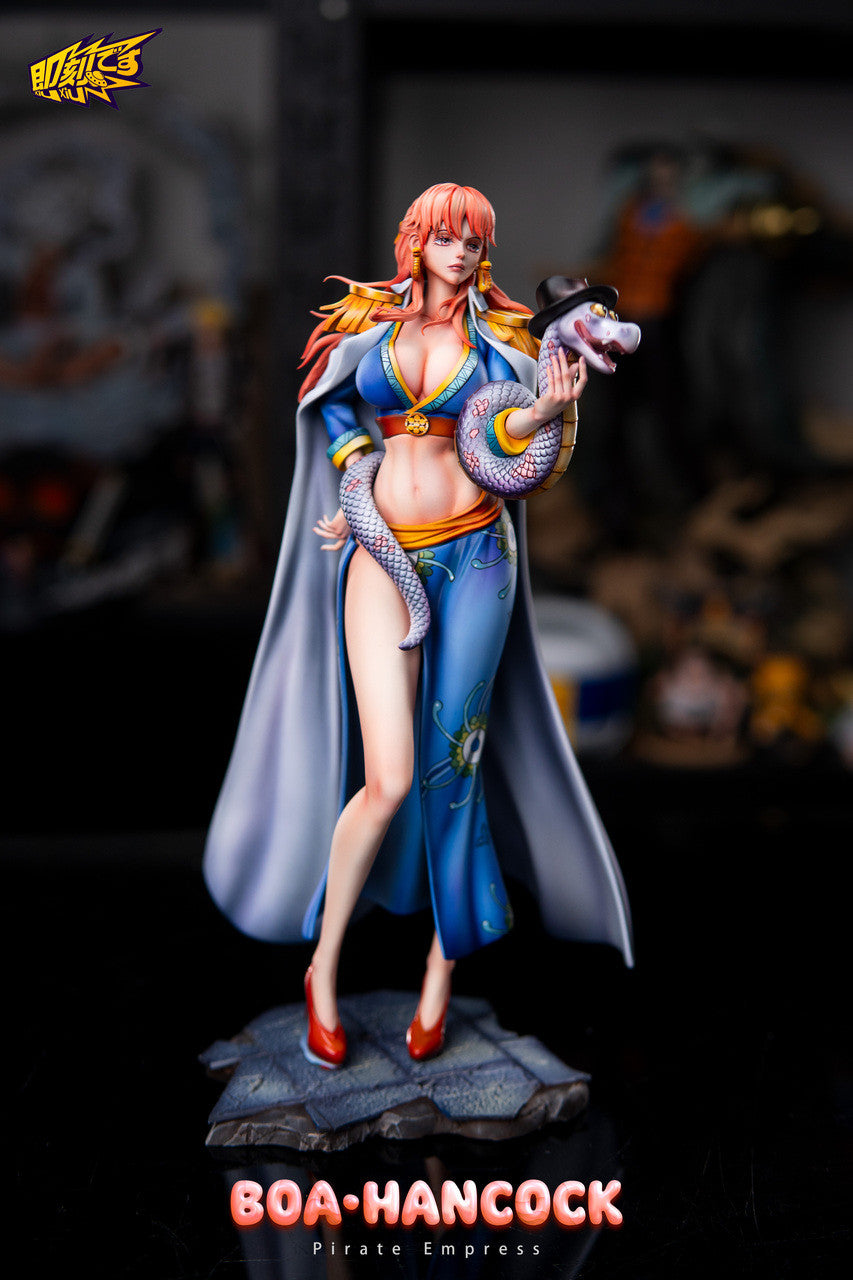One Piece - Pirate Empress Gloriosa | Resin Statue | by JiKe Studio