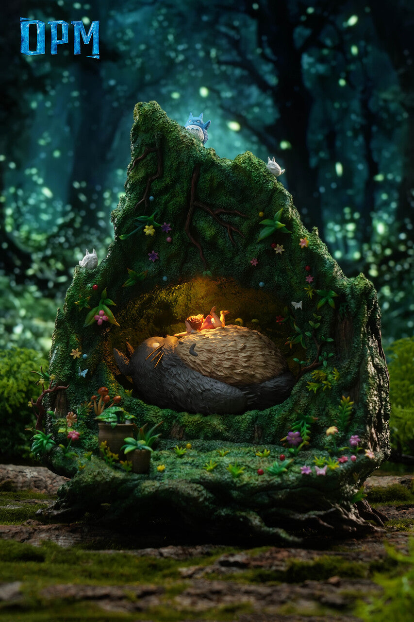 My Neighbor Totoro - Totoro in the tree hole | Resin Statue | by