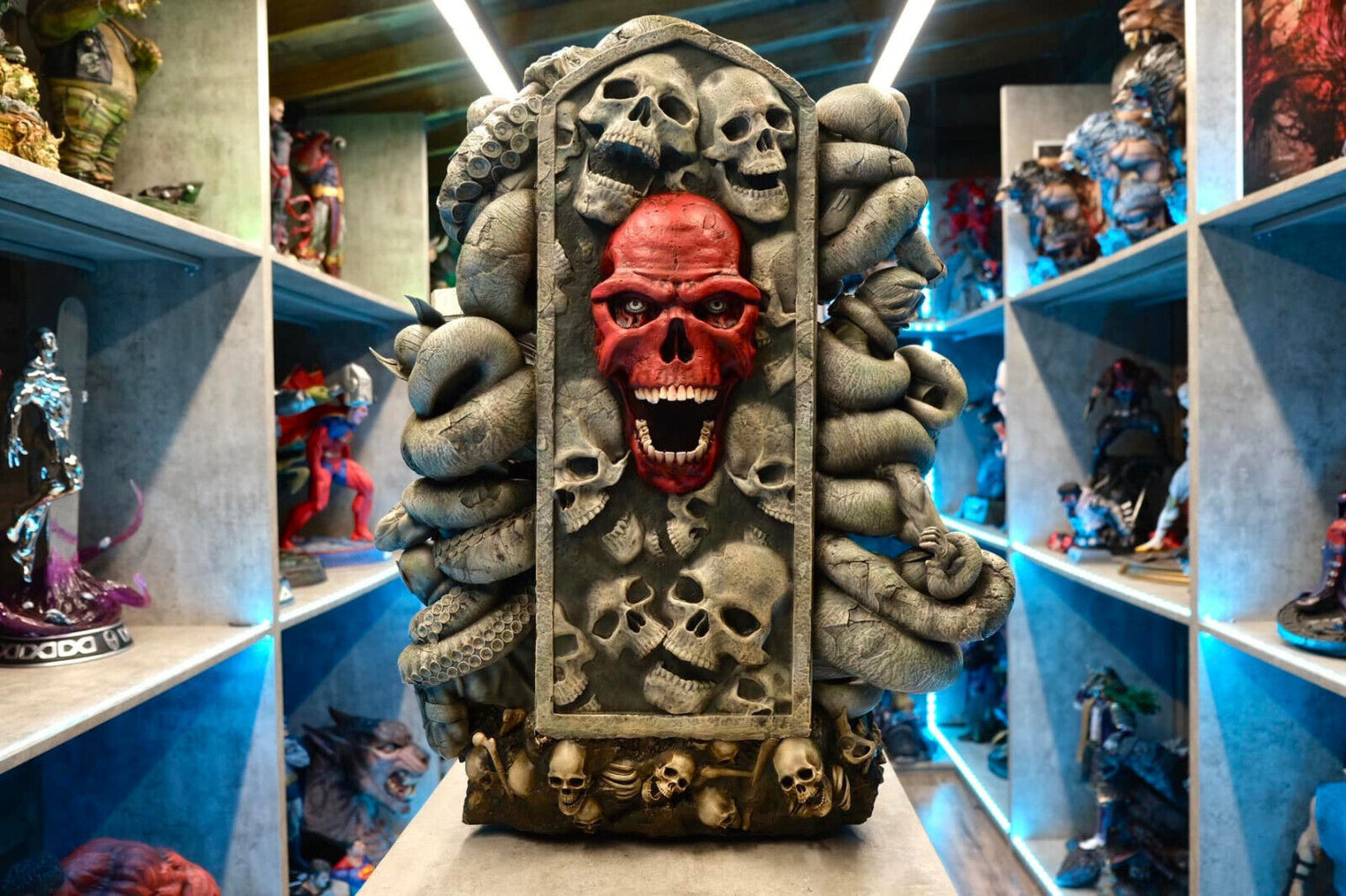Marvel - Captain Hydra on Throne | 1:3 Resin Statue | von ATF Want