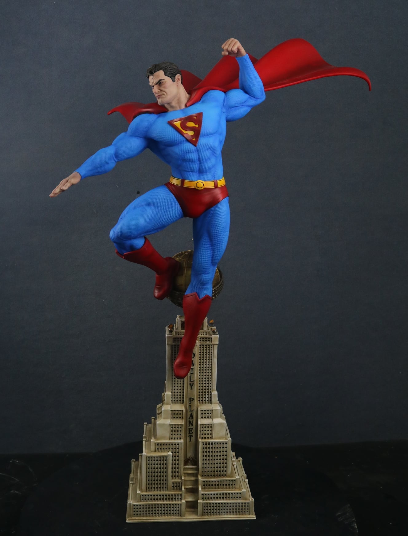 DC Comics - Superman | 1:4 Resin Statue | von MFA Collectibles