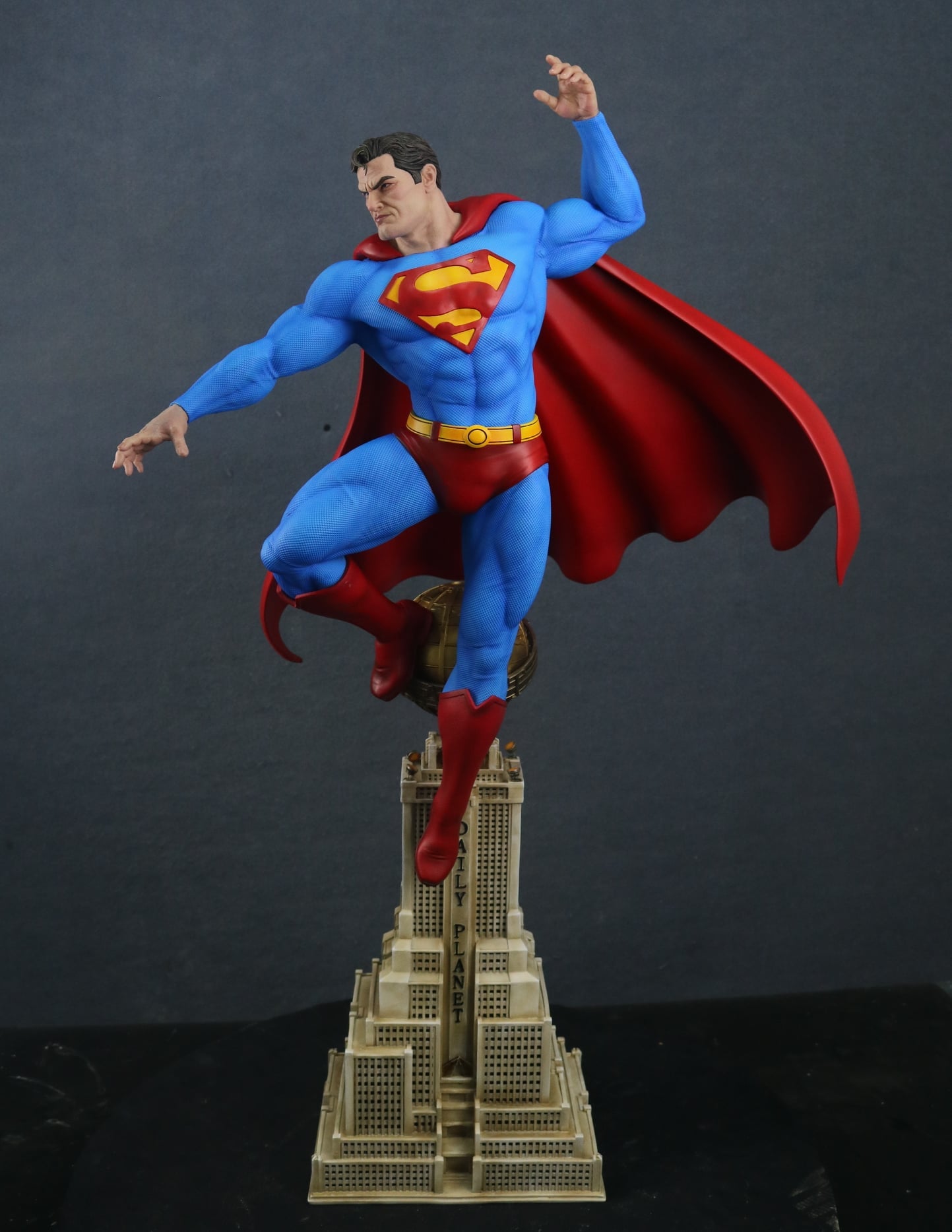 DC Comics - Superman | 1:4 Resin Statue | von MFA Collectibles