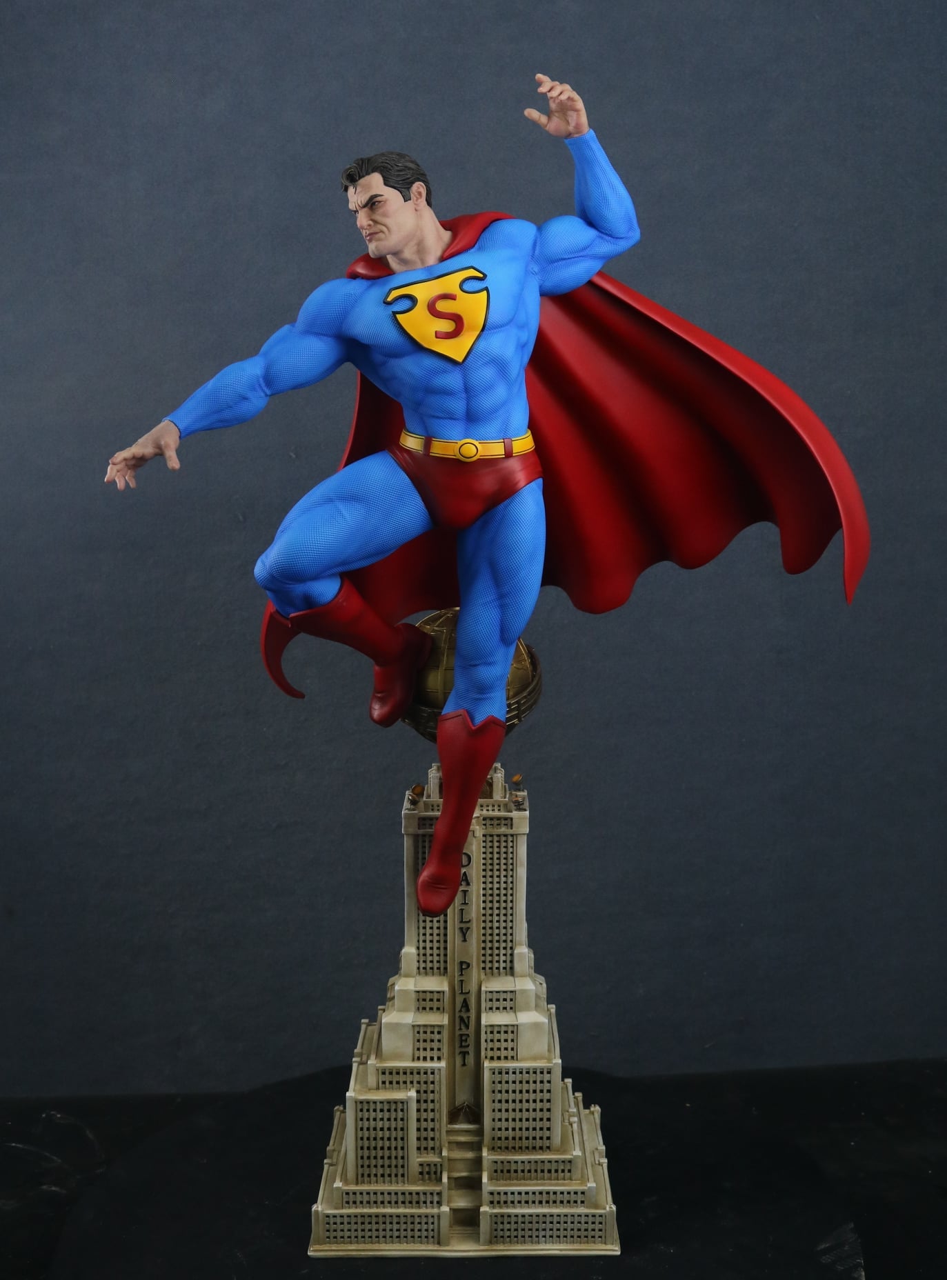 DC Comics - Superman | 1:4 Resin Statue | von MFA Collectibles