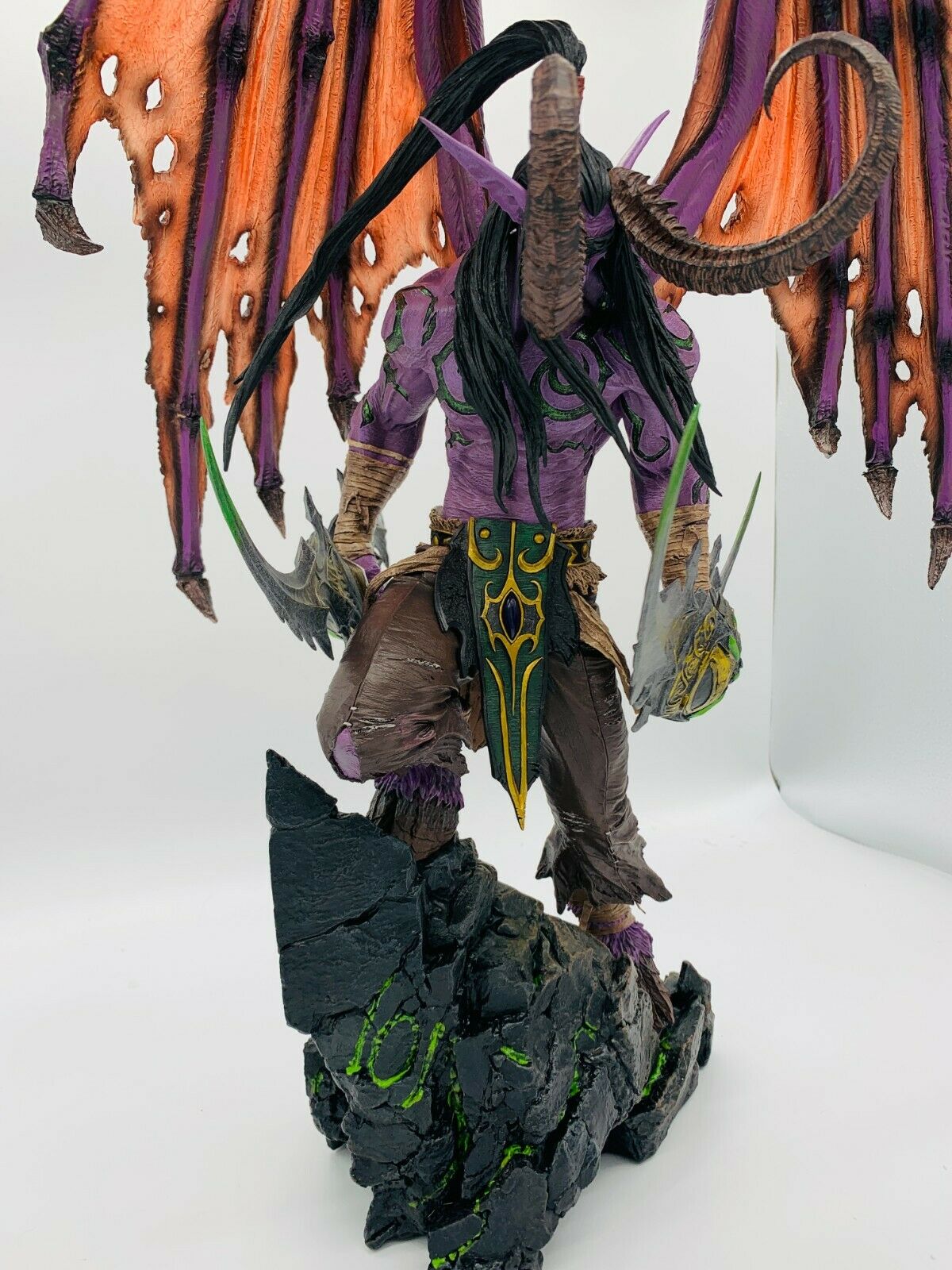 World of Warcraft - Illidan Stormrage | Resin Statue | by Blizzard