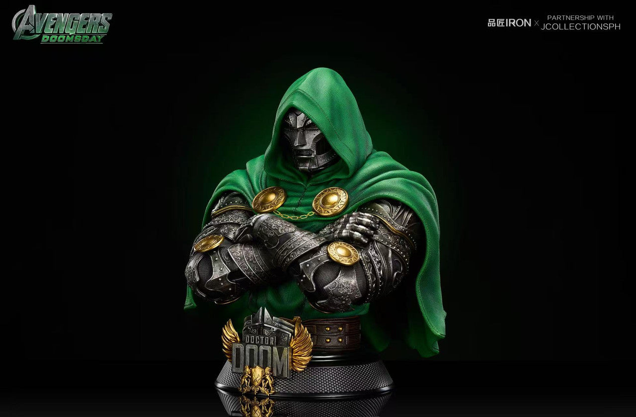 Marvel - Doctor Doom Bust | 1:2/1:1 Resin Statue | by Iron Studio