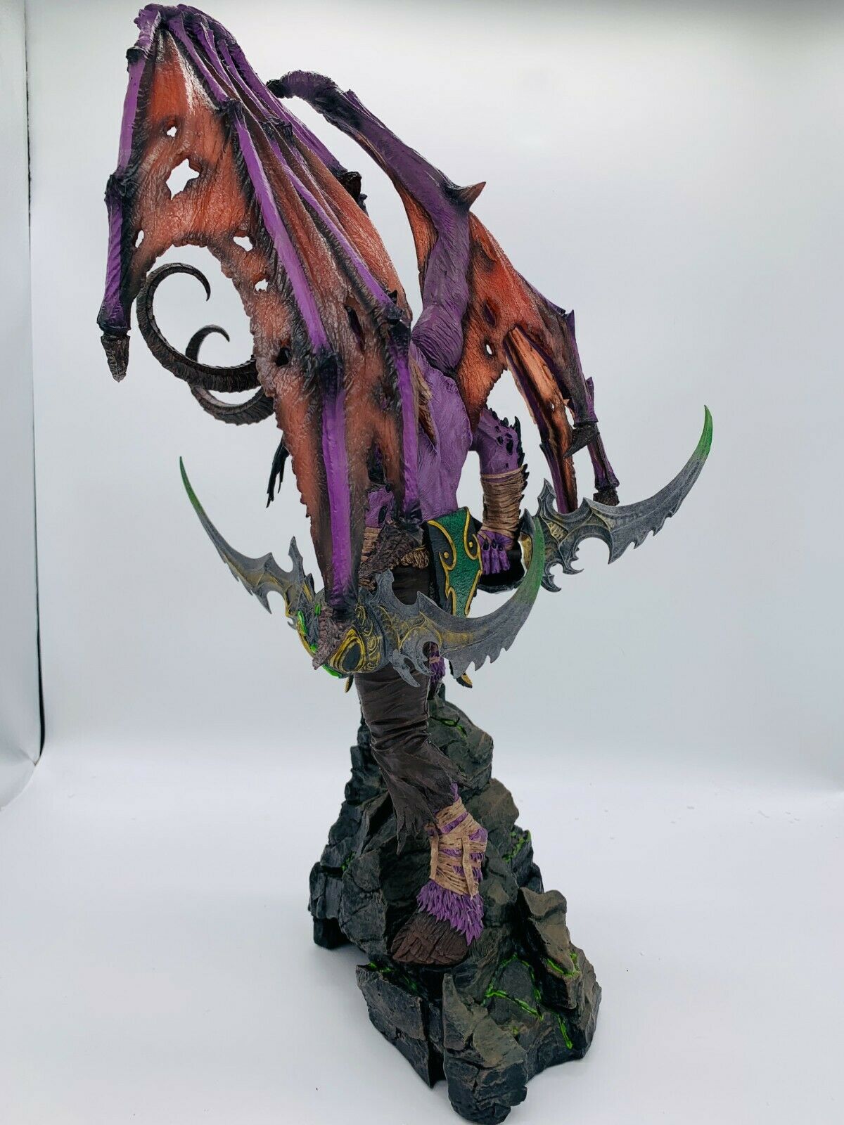 World of Warcraft - Illidan Stormrage | Resin Statue | by Blizzard