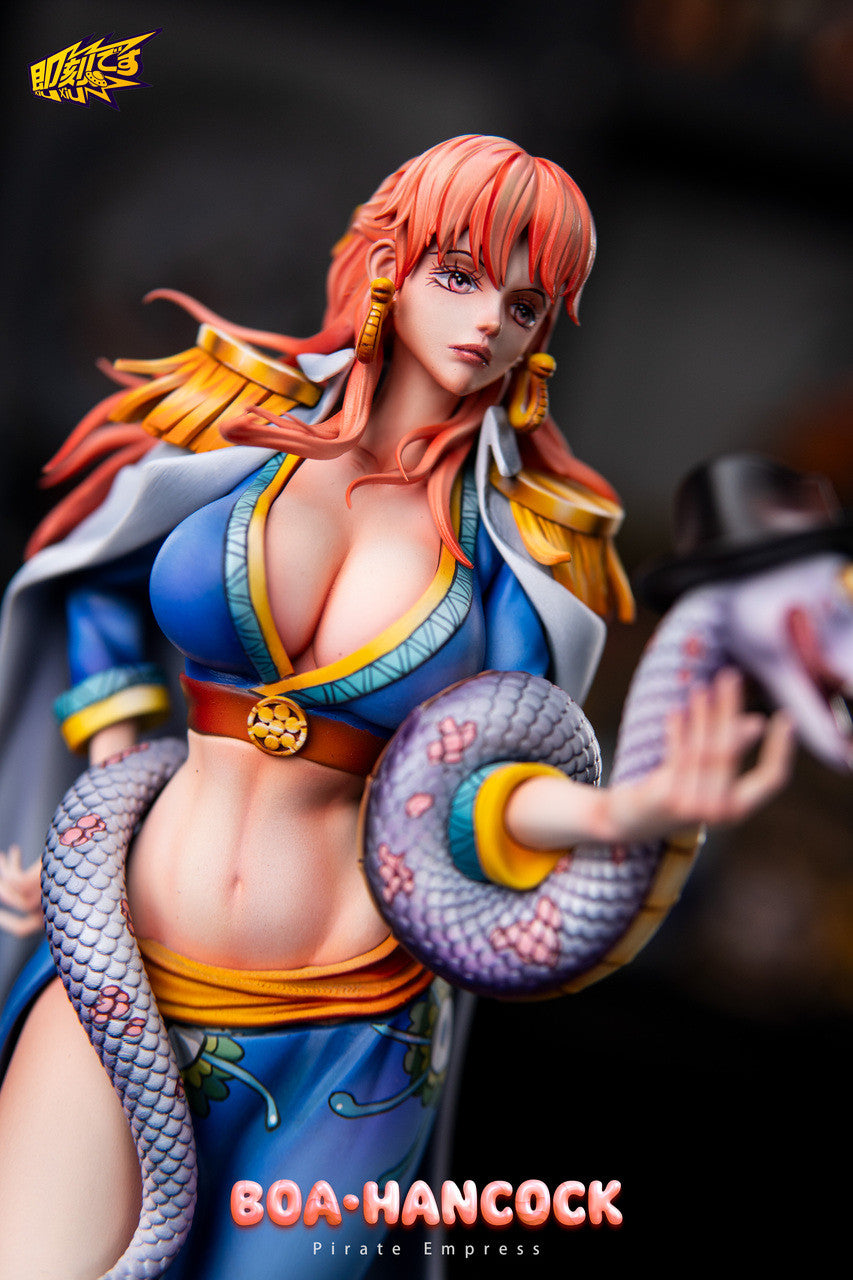 One Piece - Pirate Empress Gloriosa | Resin Statue | by JiKe Studio
