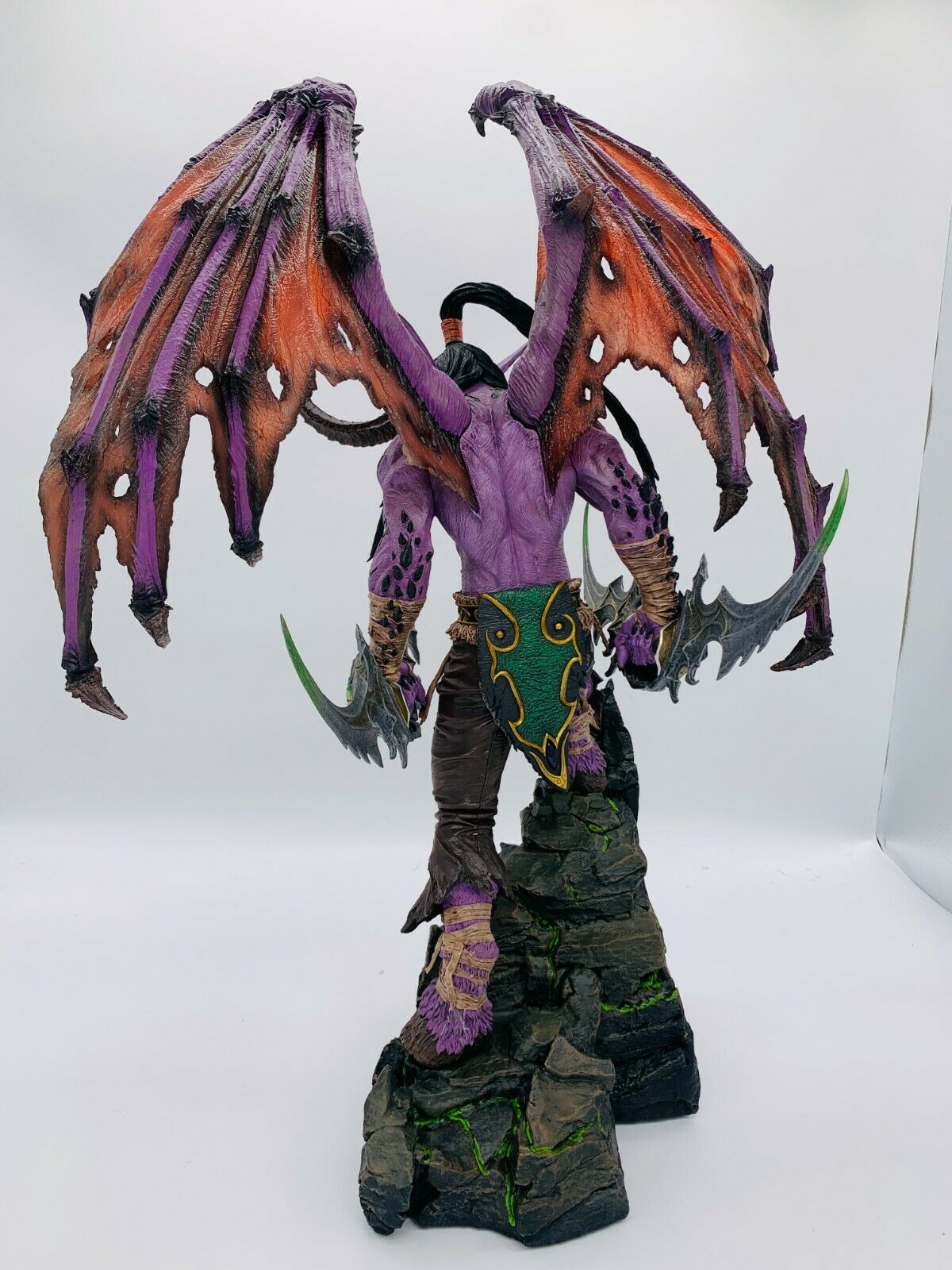 World of Warcraft - Illidan Stormrage | Resin Statue | by Blizzard